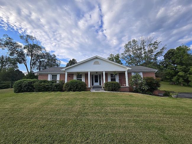 Photo of 5404 Memorial Blvd, Kingsport, TN