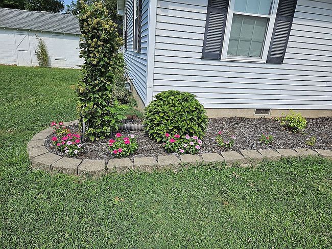 Photo of 207 N Main St, Liberal, MO