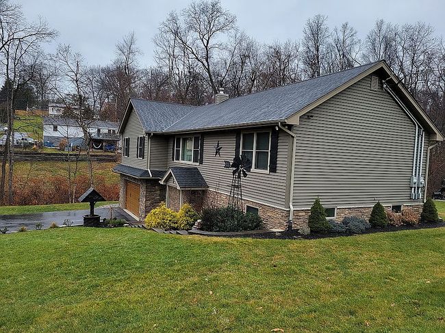 Photo of 1 Cedar Knoll Way, Hamburg, NJ
