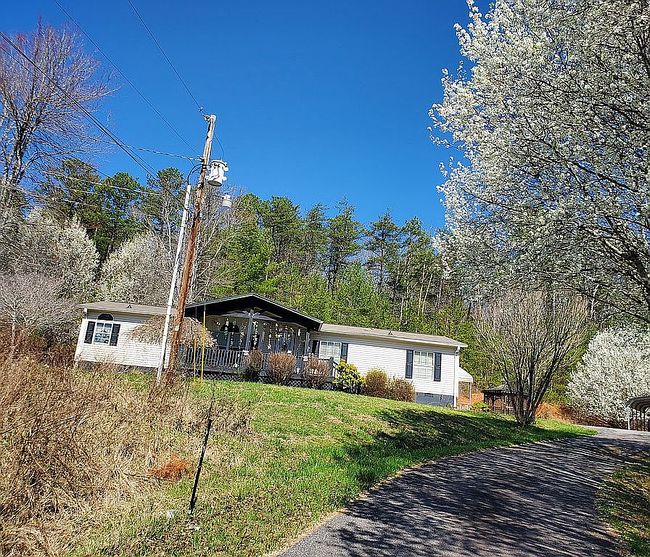 Image of 611 Mountain View Ln