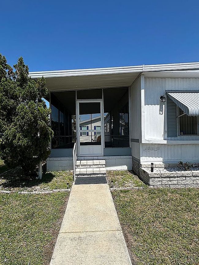 Photo of 3600 Aachen St, Sarasota, FL