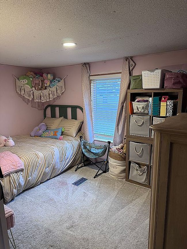 Image of 24 Fairbanks Ct