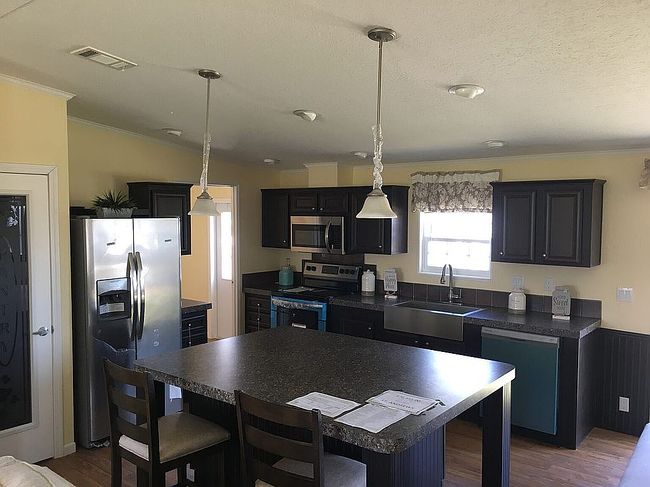 Image of 55744 Holiday Cir