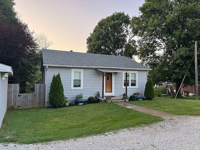 Image of 385 Hawes Blvd