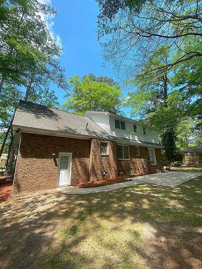 Image of 105 Spring St