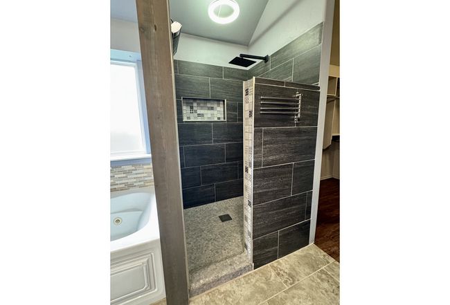 Additional photo 1 of property located at 816 Sw 32nd St