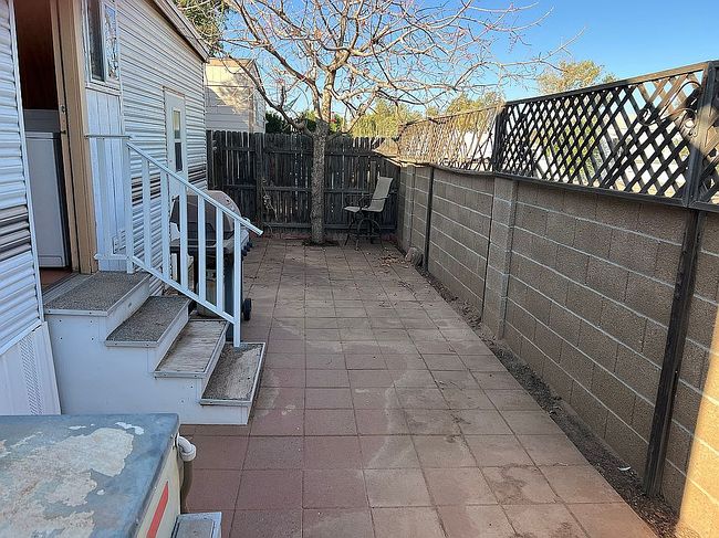 Image of 1115 E Florence Blvd #585