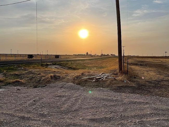 Additional photo 3 of property located at 14800 E Fm 1151