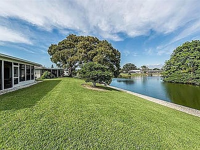 Image of 2291 Sandlewood Dr