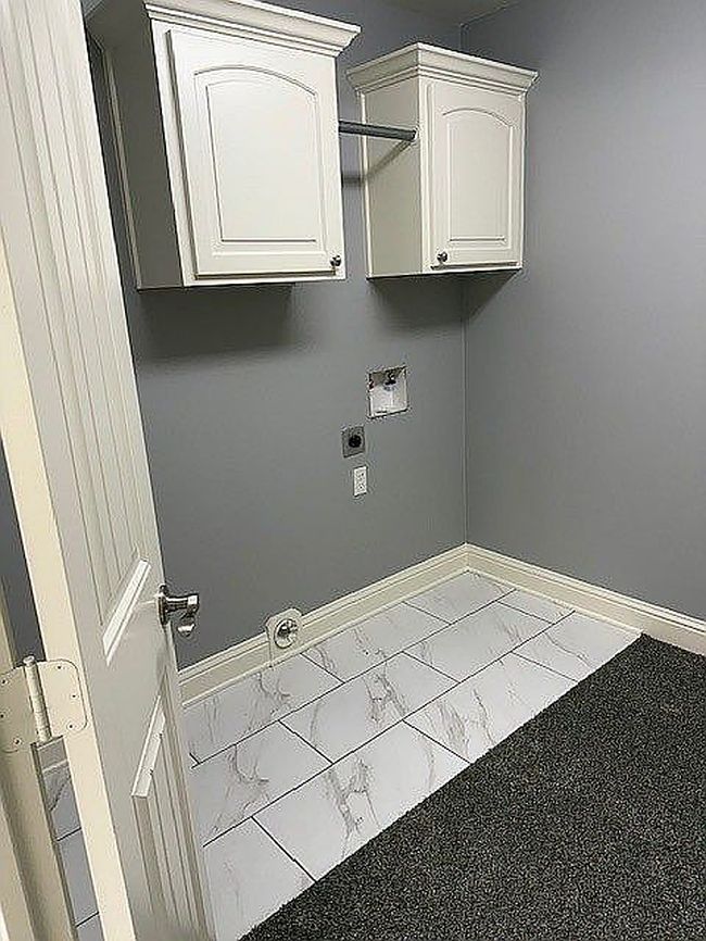 Additional photo 1 of property located at 1813 Yellowstone Dr