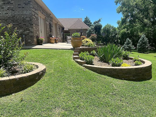 Photo of 2404 Sunup Dr, Clinton, OK