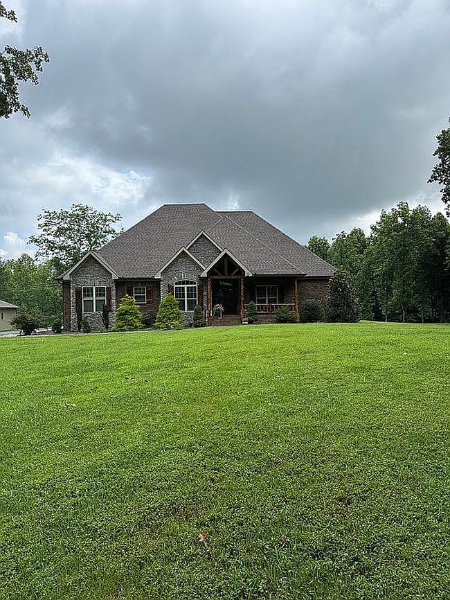 Photo of 8926 Woodburn Allen Springs Rd, Alvaton, KY