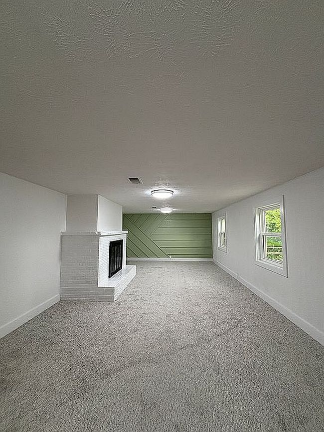 Image of 1113 S 94th St
