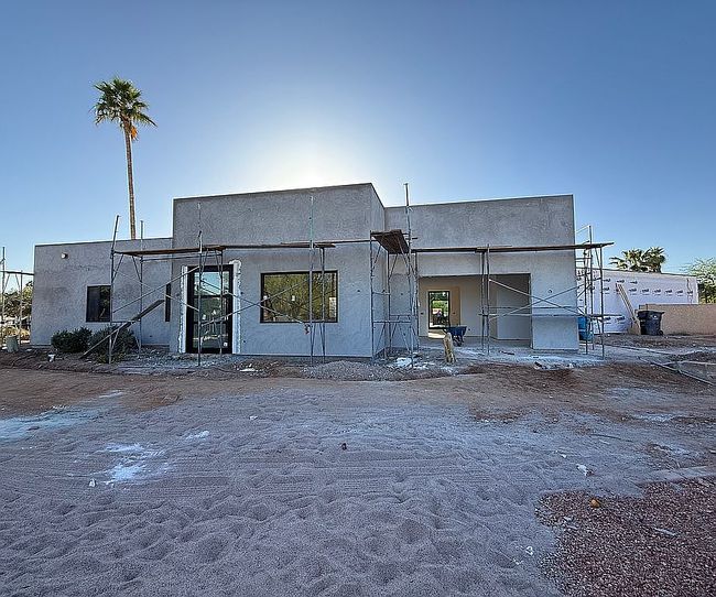 Image of 6124 E Voltaire Ave