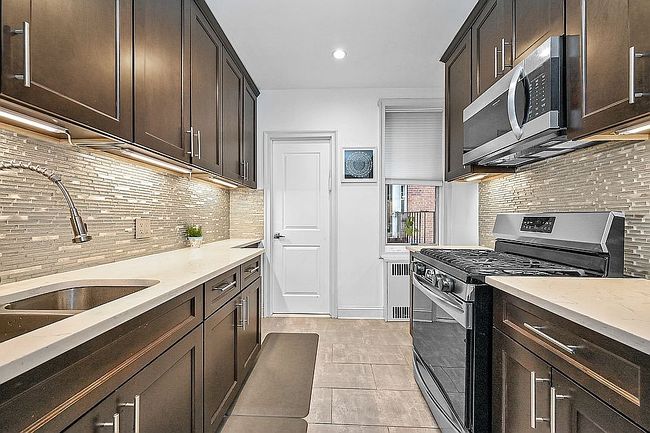 Photo of 11114 76th Ave Apt 411, Flushing, NY