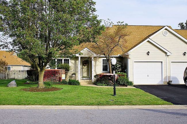 Image of 933 W Schumaker Manor Dr
