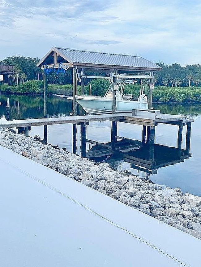Photo of 9410 Oak St, Riverview, FL