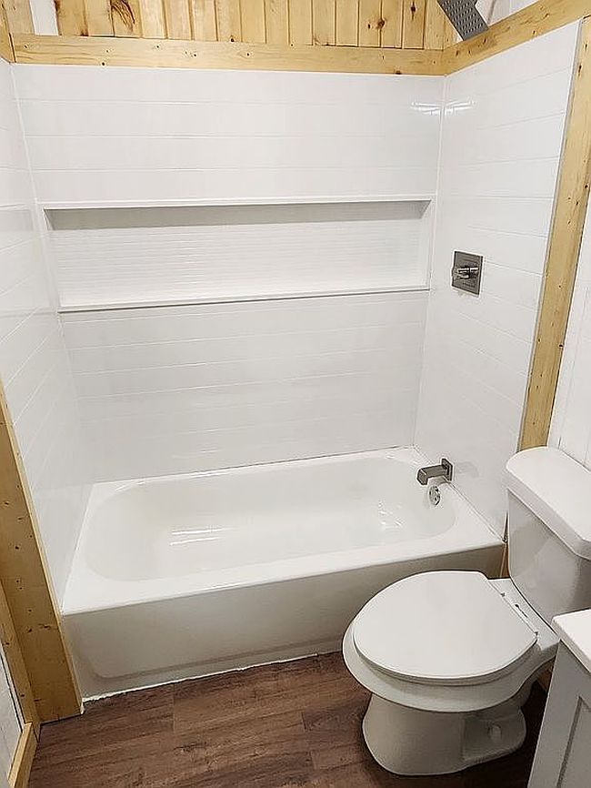 Image of 77 E Main St