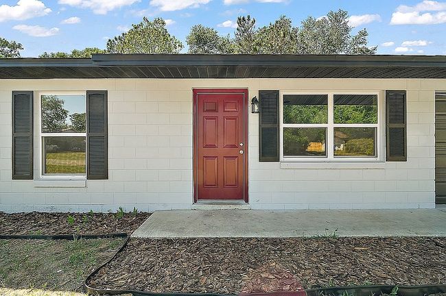 Image of 525 Oak Dr