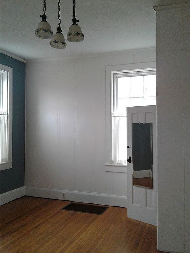 Photo of 115 N Elm St, Columbia City, IN