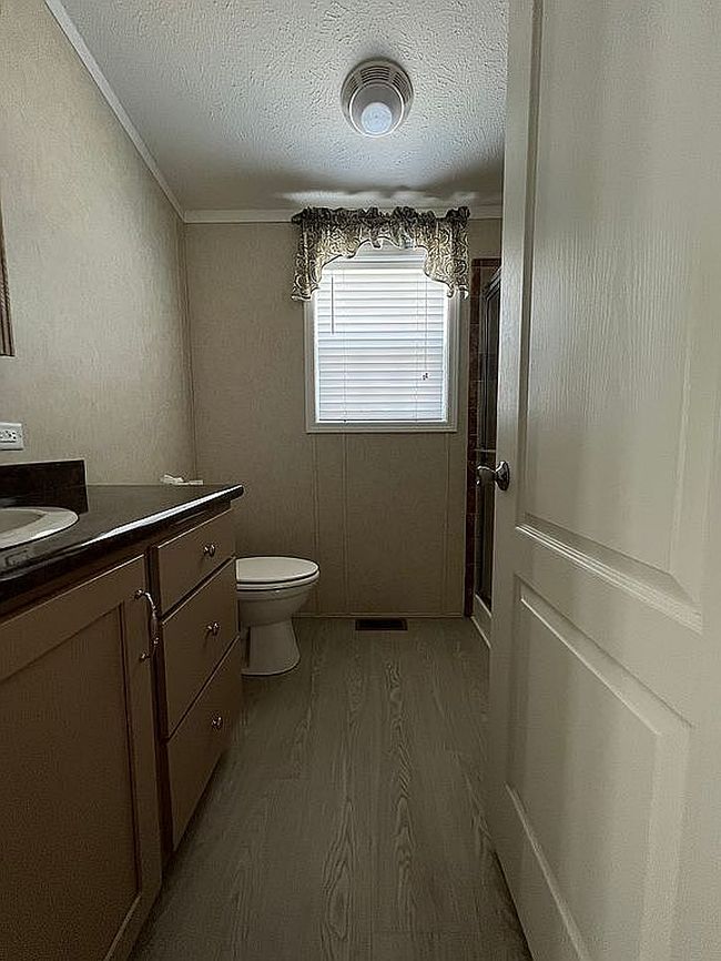 Photo of 51 Linden Ave N, Westbrook, CT