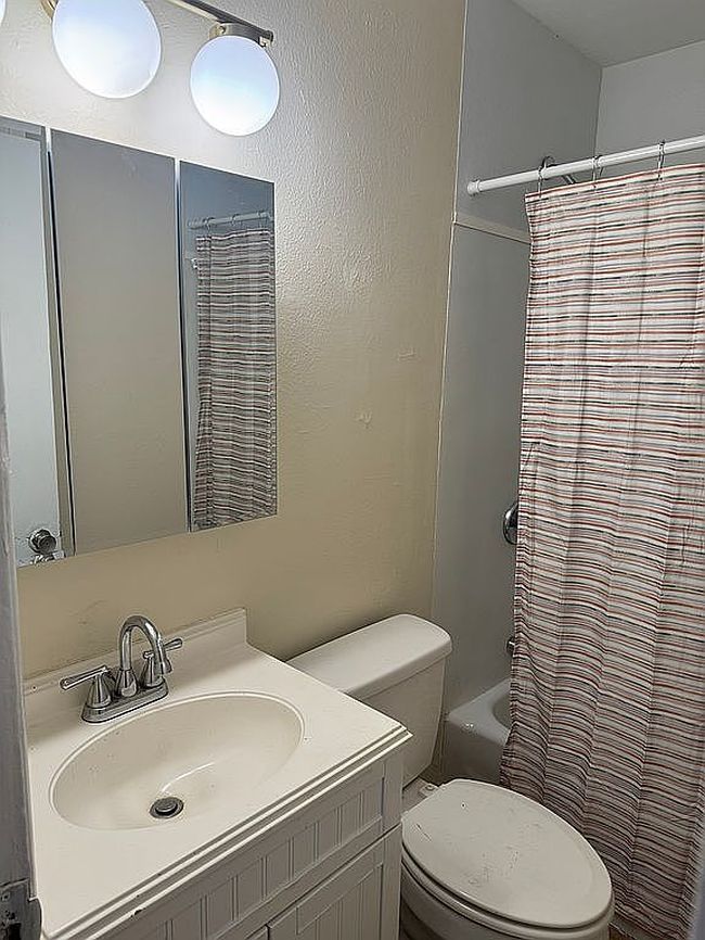 Photo of 2206 Evans Ave Nw, Huntsville, AL