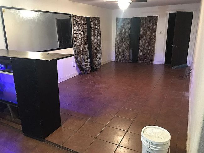 Photo of 225 Shary Ave, Brownsville, TX