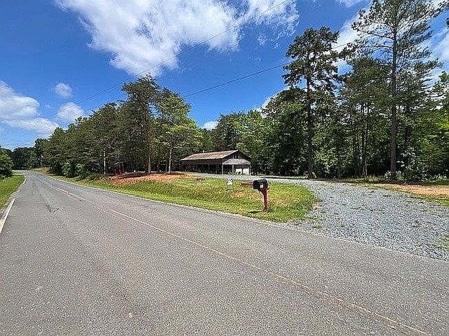 Image of 194 Sugar Loaf Rd