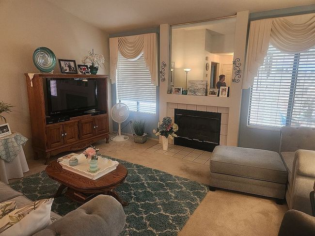 Additional photo 2 of property located at 1448 Congress Way