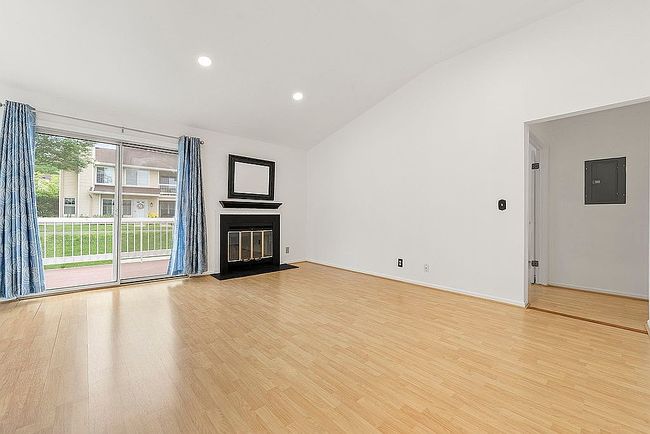 Photo of 58 Tansy Ct, Bedminster, NJ