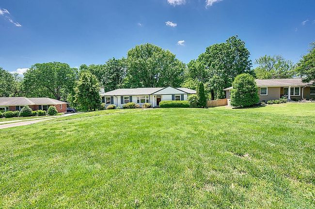 Photo of 633 Oakley Dr, Nashville, TN