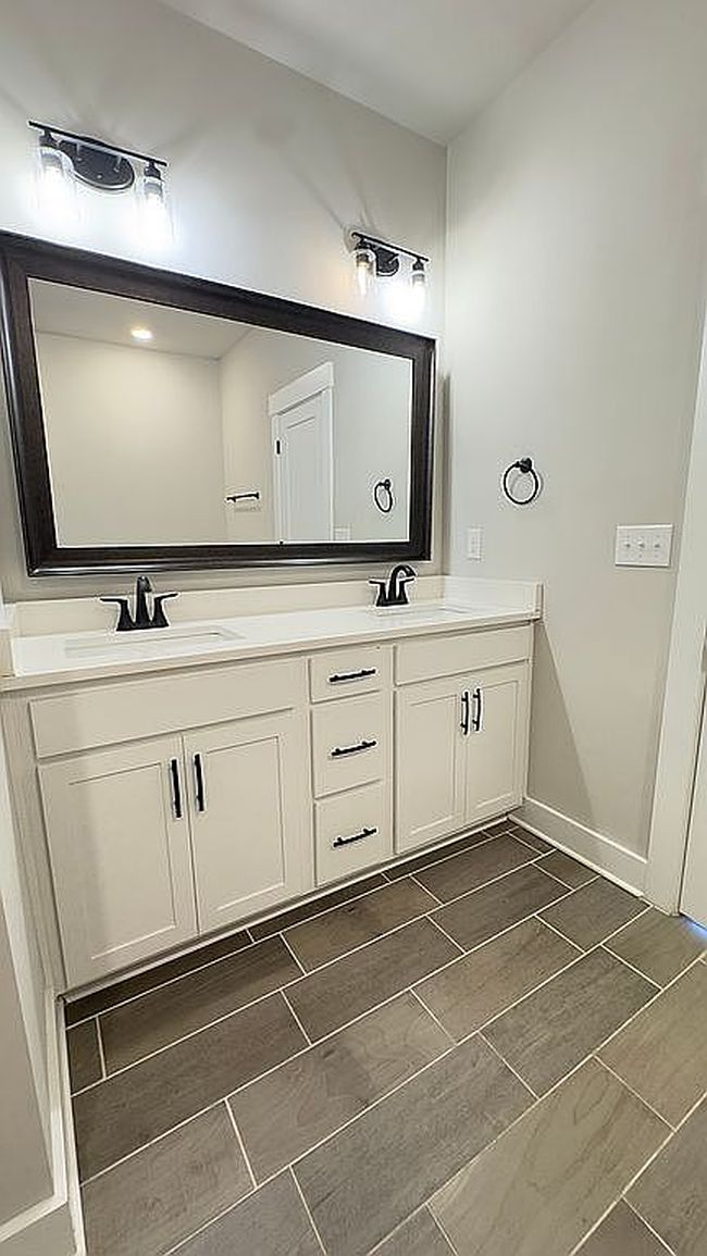 Photo of 130 Iberville St #4, Madison, AL