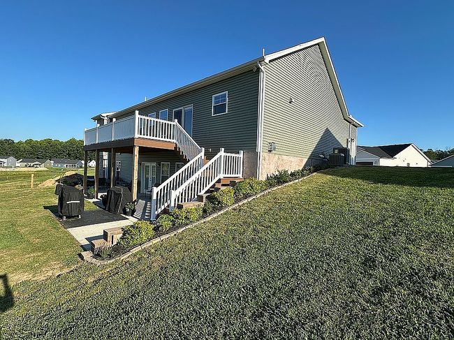 Photo of 116 Lenore Cir, Fraziers Bottom, WV