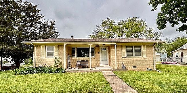 Image of 631 S Topeka St