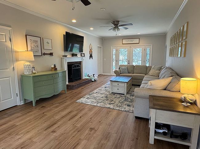 Image of 3445 Chur Dr