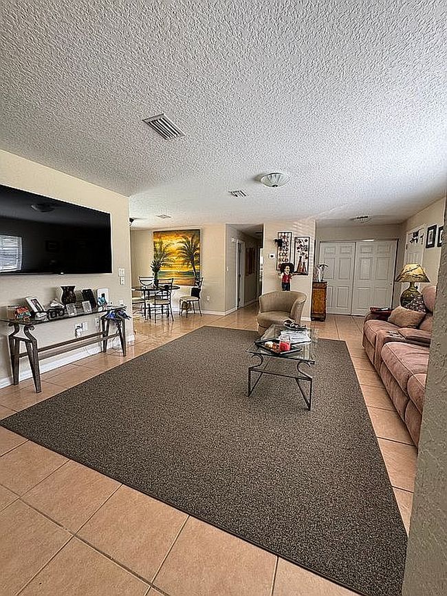 Image of 6932 Fern Cir