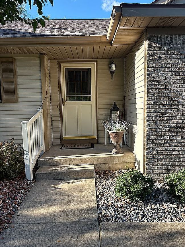 Photo of 2267 Aimie Ave Sw