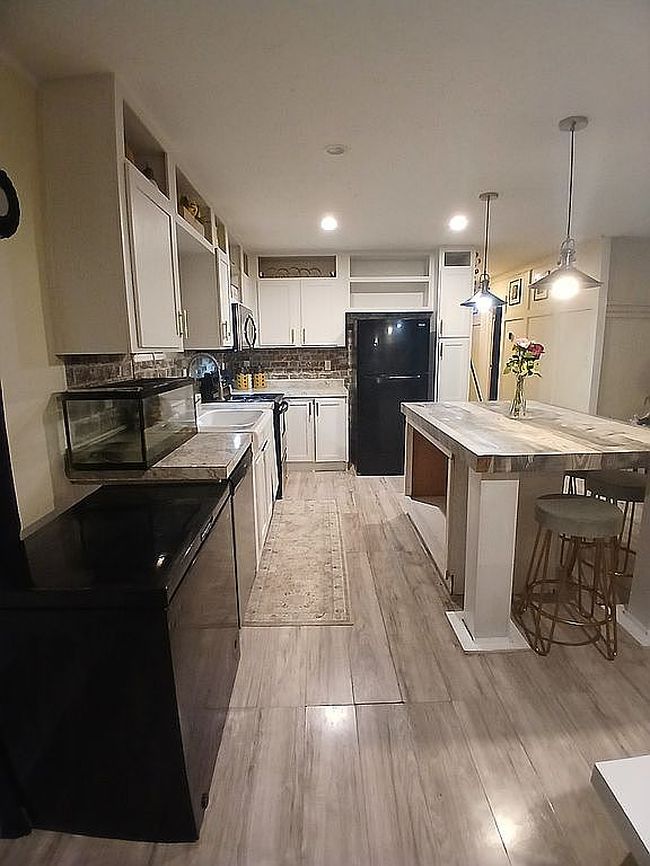 Preview of property located at 216 Peeler Rd
