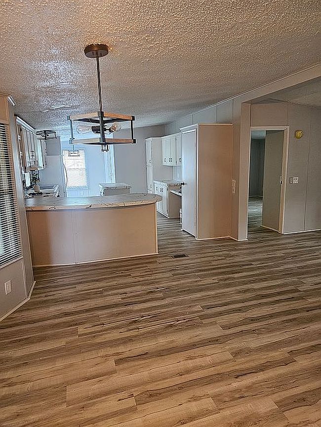 Photo of 4329 Little Leaf Cir, Indianapolis, IN