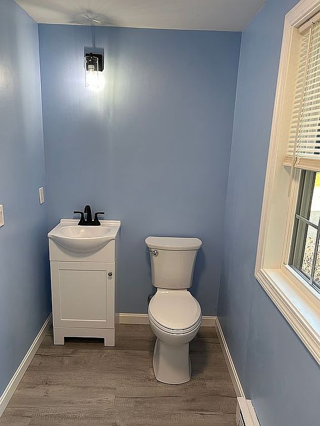 Photo of 38 Country Side Cir, Belmont, NH