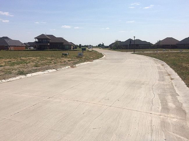Photo of 106 Memory Ln, Waxahachie, TX