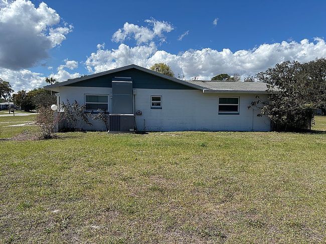 Image of 6101 Edgewater Ter