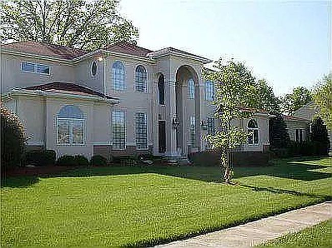 Preview of property located at 736 Eton St