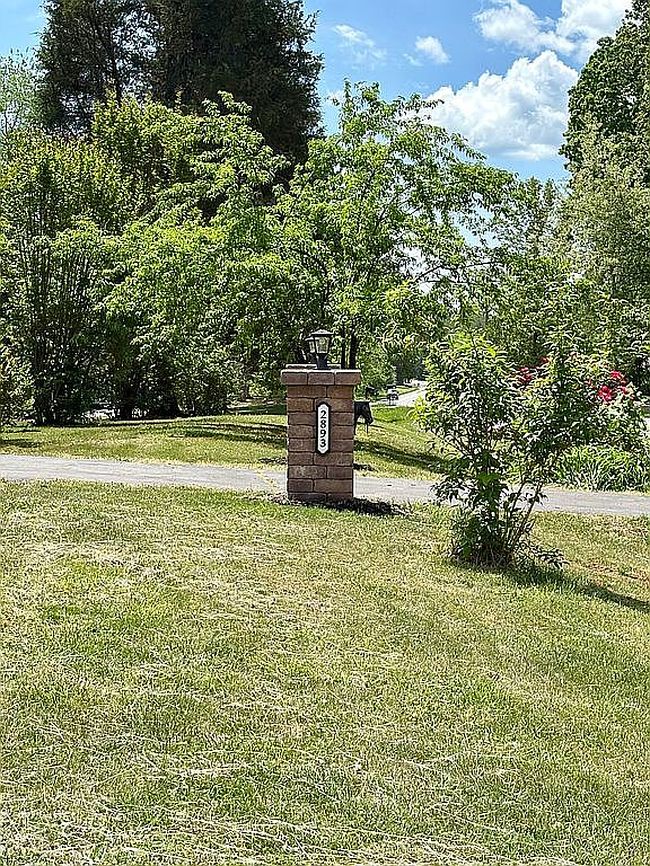 Image of 2893 Scottsville Rd