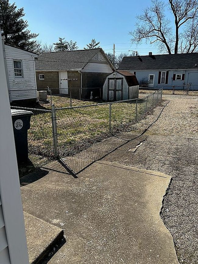 Image of 2791 Broadway Ave