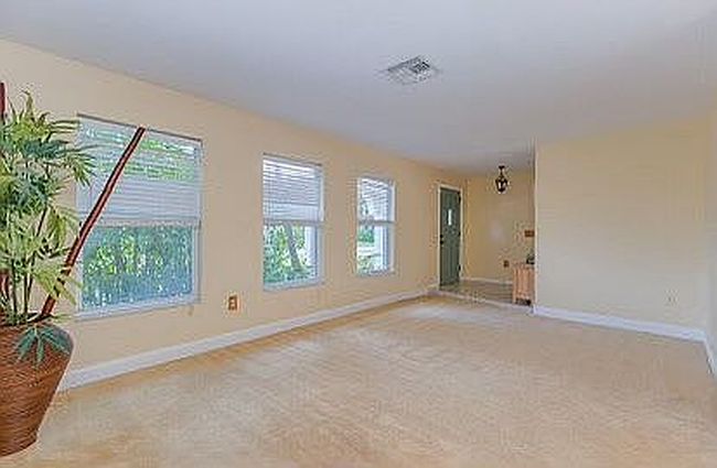 Image of 300 S Palm Ave
