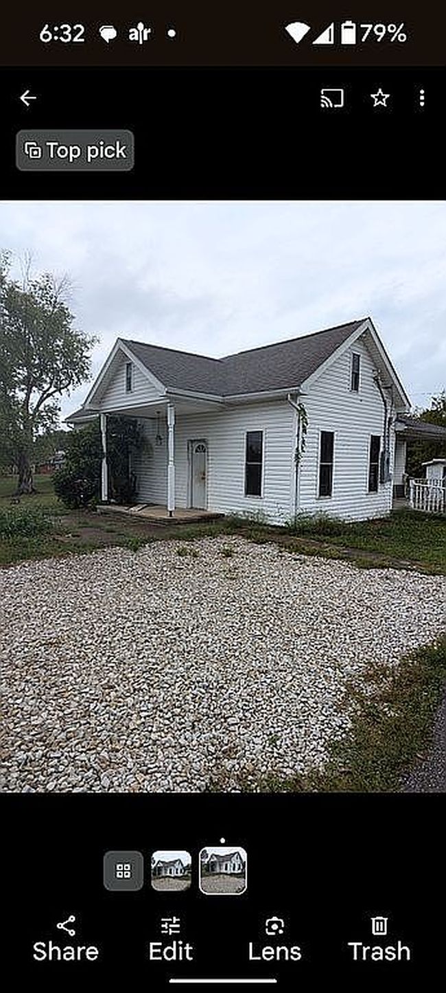 Photo of 221 N Church St, Harrisville, WV