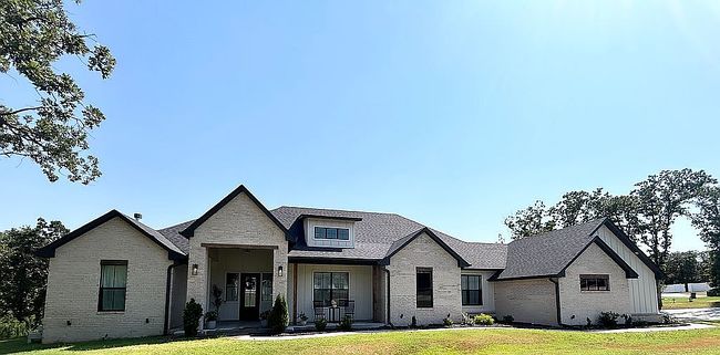 Photo of 8281 Walnut Creek Rd, Arcadia, OK