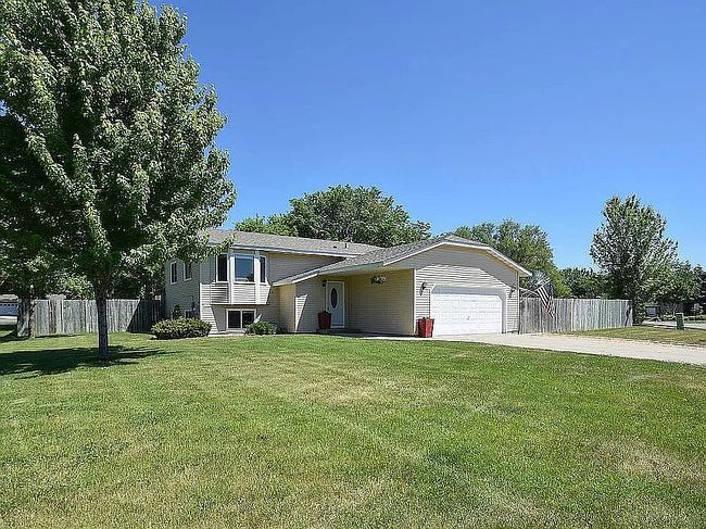 Photo of 120 Fair Meadows Dr, Big Lake, MN