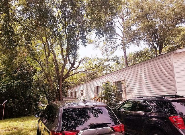 Photo of 110 Castle Dr, Gainesville, FL